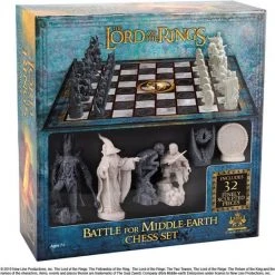 Noble Collection Lord Of The Rings: Battle For Middle Earth Chess Set
